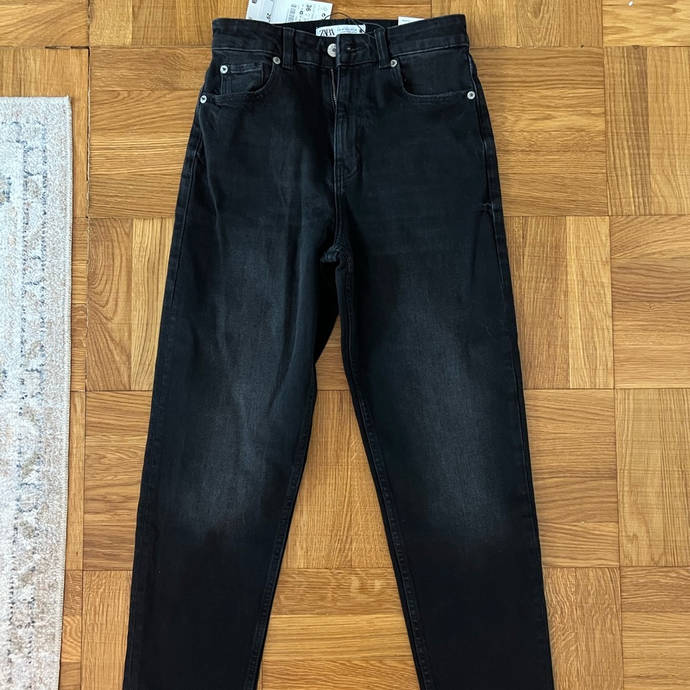 Black Zara jeans